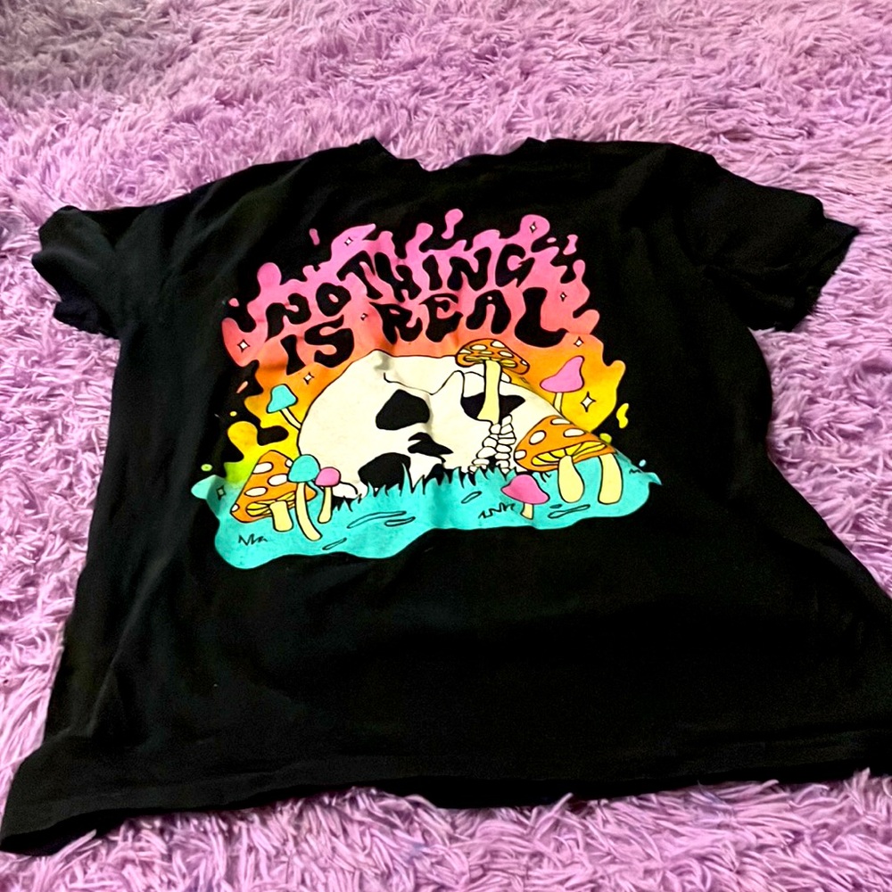 Graphic T